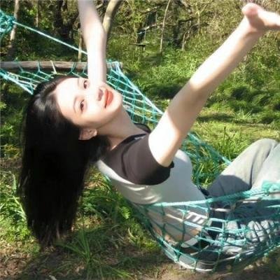 蒙娜丽莎与血月亮